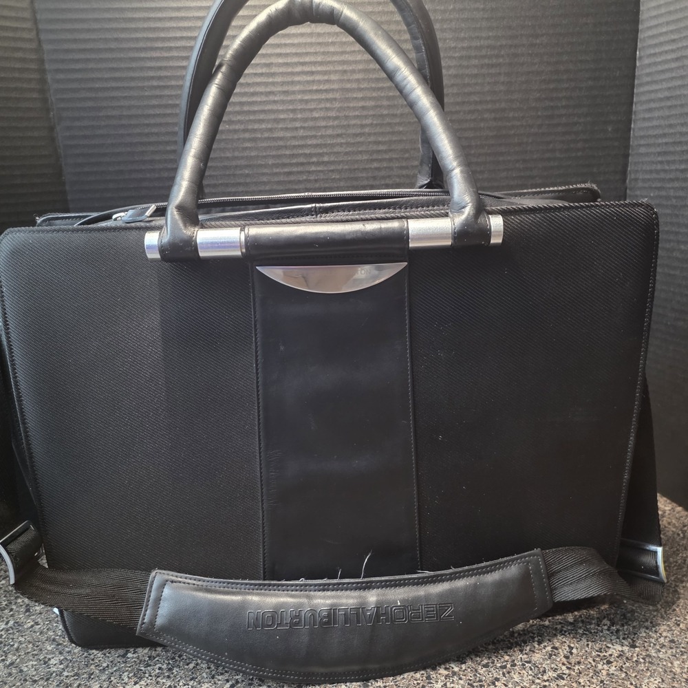 Zero Halliburton Canvas/Leather Laptop Briefcase‎ Black Business Bag **READ**